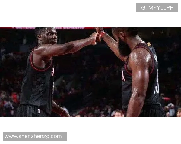 火箭与雷霆第四场对决精彩回顾CCTV全程直播盛况分析