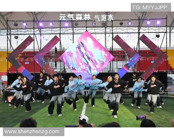 武汉飞盘队在世界街舞大赛中的节奏表现精彩纷呈引发热议 武汉飞盘队在世界街舞大赛中的节奏表现精彩纷呈引发热议