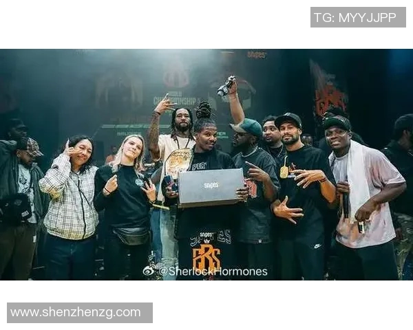 深圳街舞队荣获全国街舞排行榜第三名展现实力与风采 深圳街舞队荣获全国街舞排行榜第三名展现实力与风采